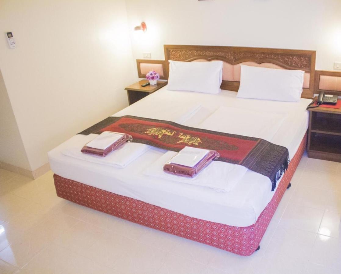 People Place Classic Hotel Sha Extra Plus Chiang Mai Eksteriør billede